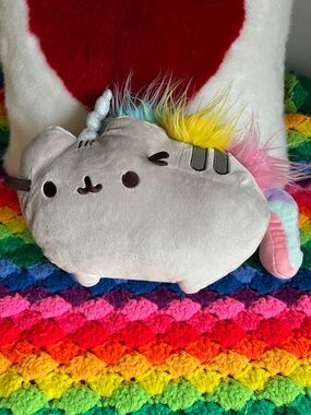 Pusheen stuffed pusheenicorn